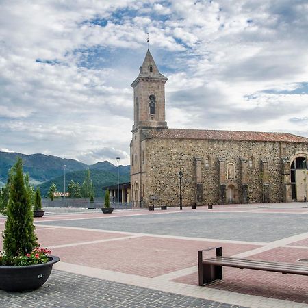Hotel Presa Riano  Exterior photo