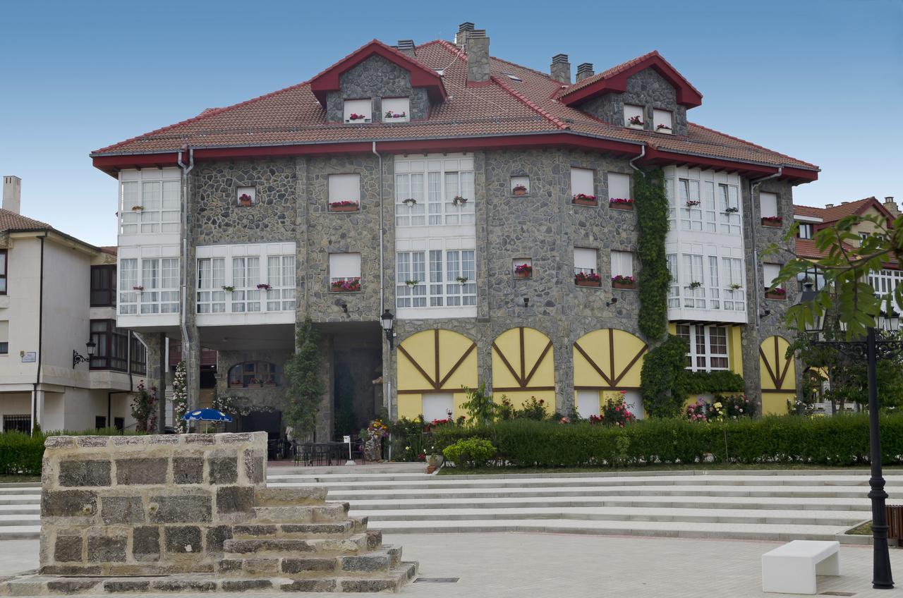 Hotel Presa Riano  Exterior photo